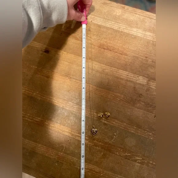 Danbury Mint ruby necklace and earrings - Picture 2 of 4